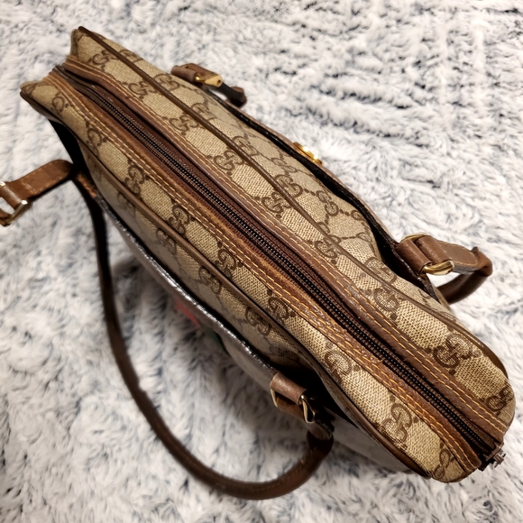 ❌❌❌SOLD❌❌❌ Authentic GUCCI vintage shoulder bag - Picture 9 of 12